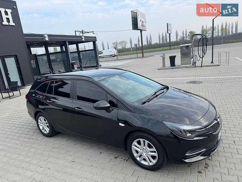 Opel Astra 2022