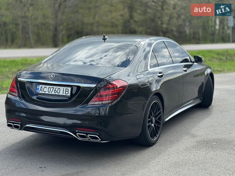 Mercedes-Benz-8