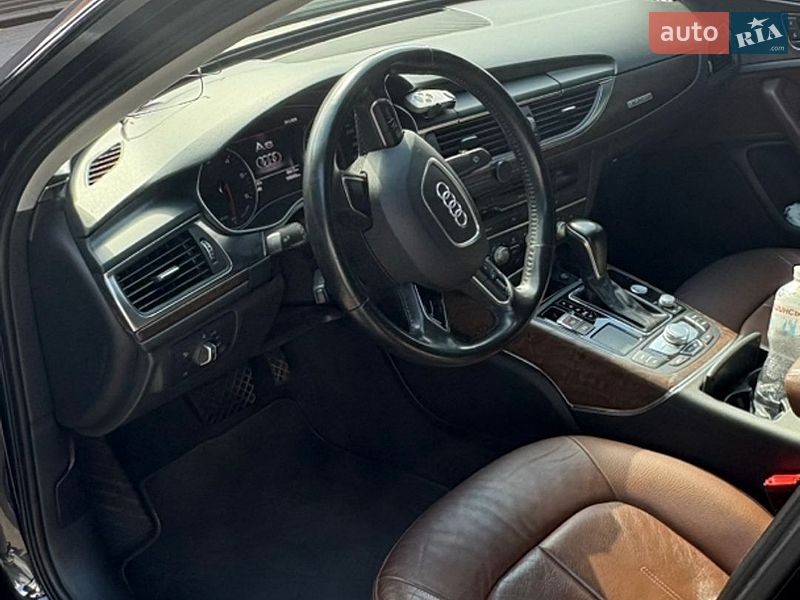 Audi-8