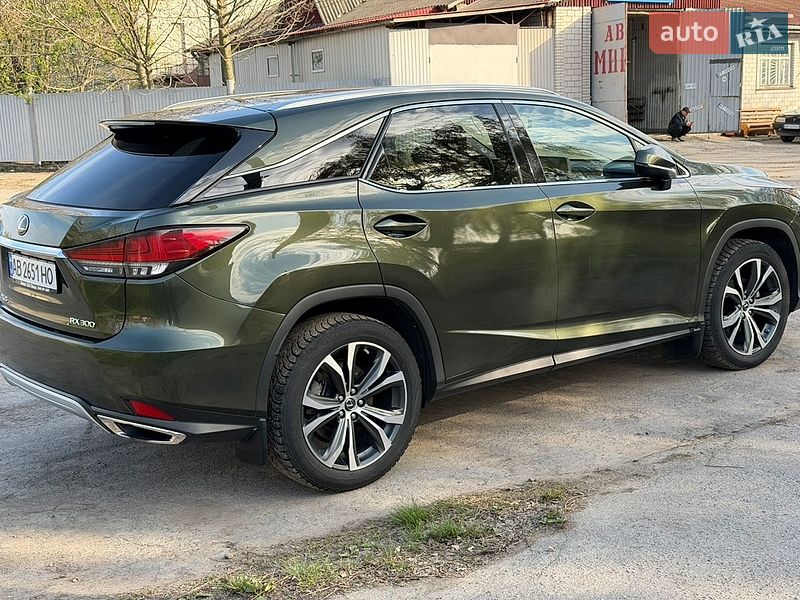 Lexus-19