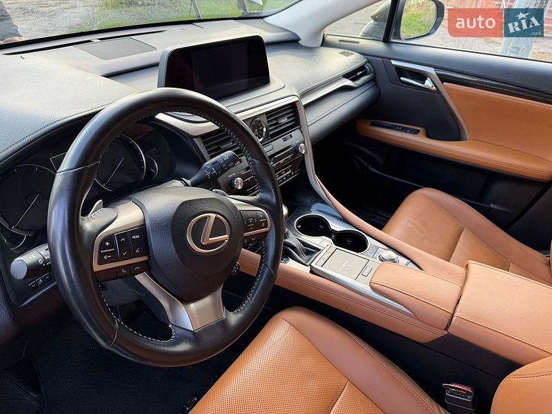 Lexus-13