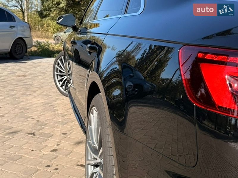 Audi-8