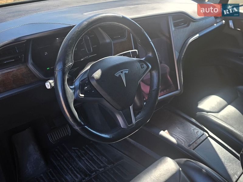 Tesla-26
