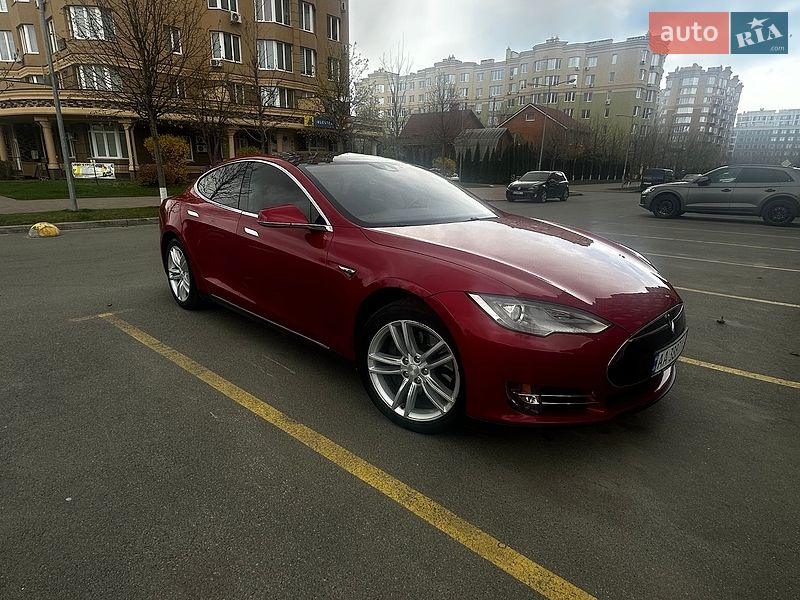 Tesla-31