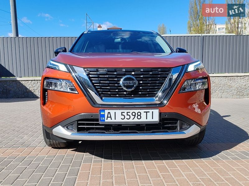 Nissan-0