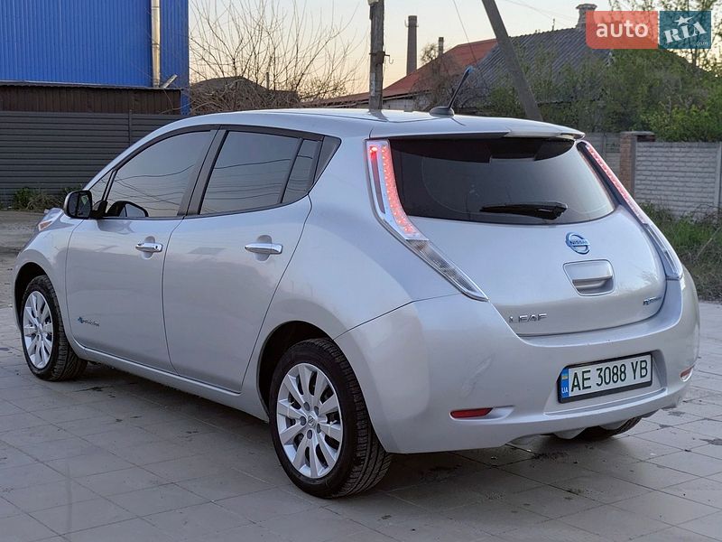 Nissan-9