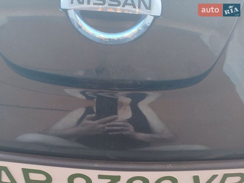 Nissan-2