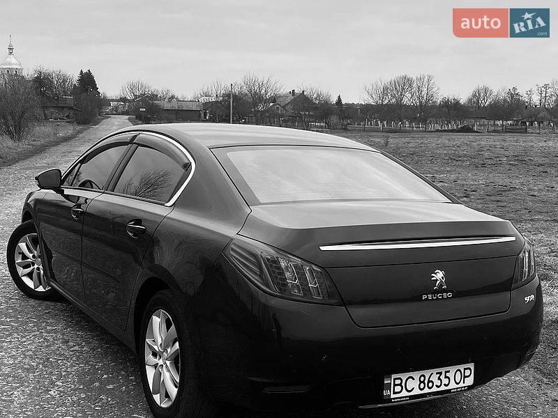 Peugeot-0