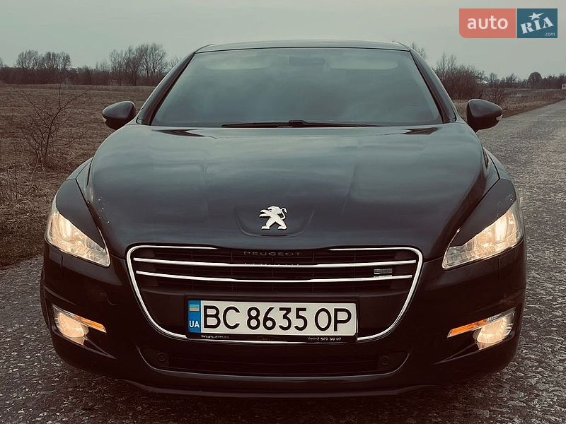Peugeot-8