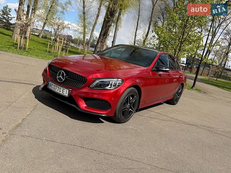 Mercedes-Benz-36