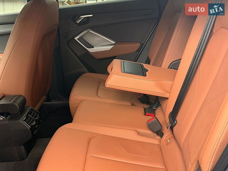 Audi-5