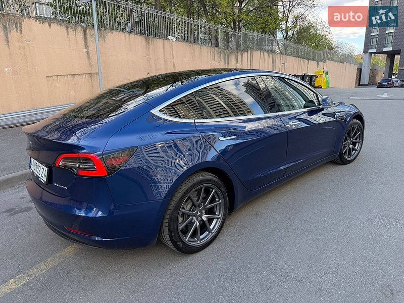 Tesla-4