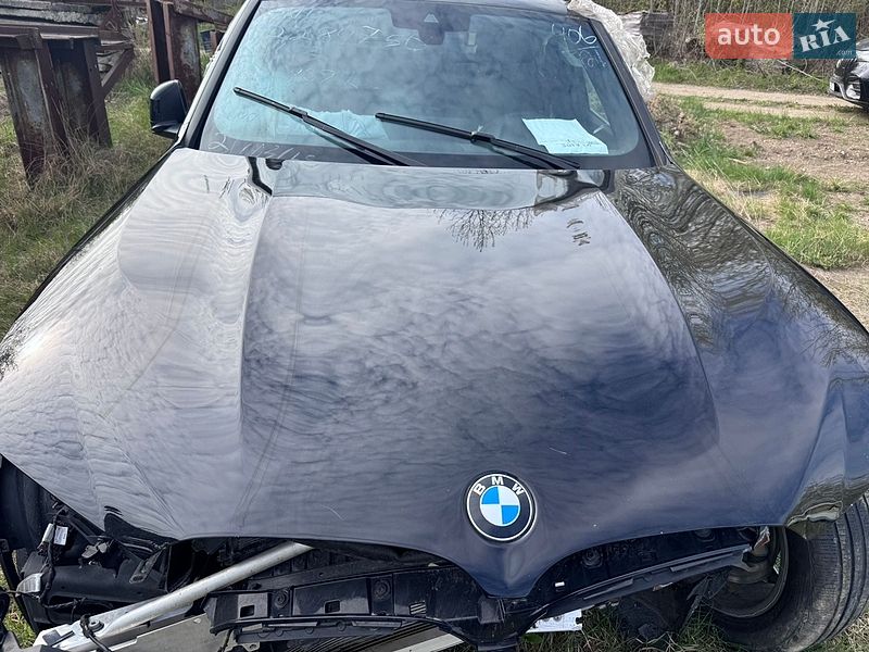 BMW-8