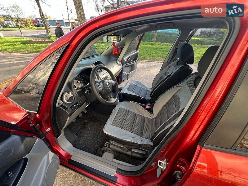 Suzuki SX4 2011