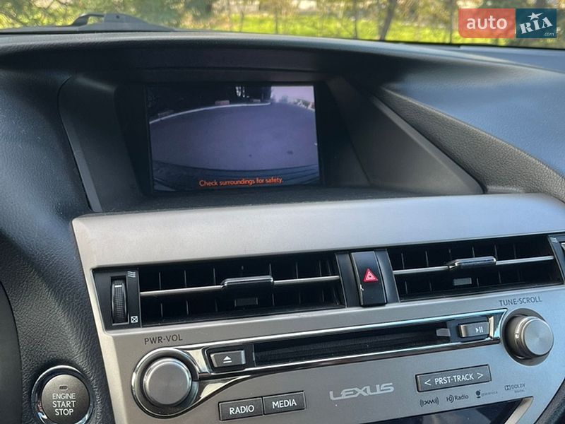 Lexus-2