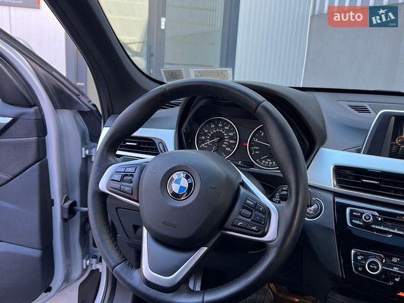 BMW-8