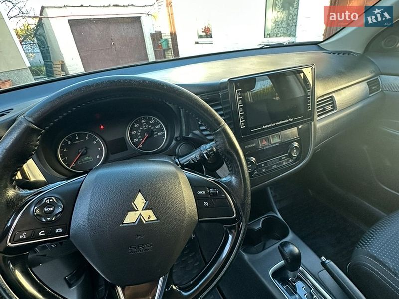 Mitsubishi-3