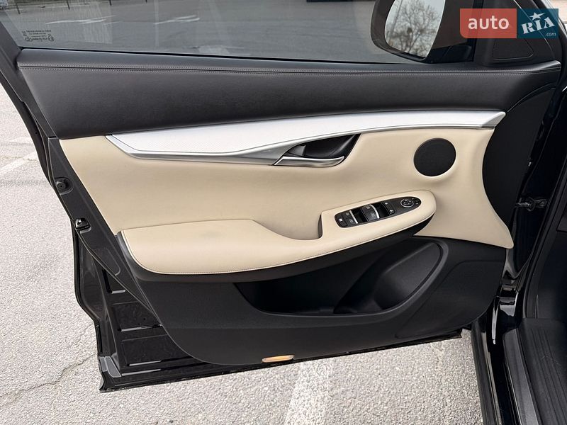 Infiniti-20