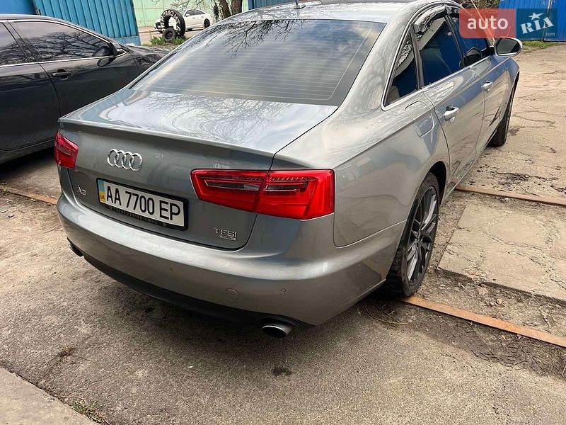 Audi-0