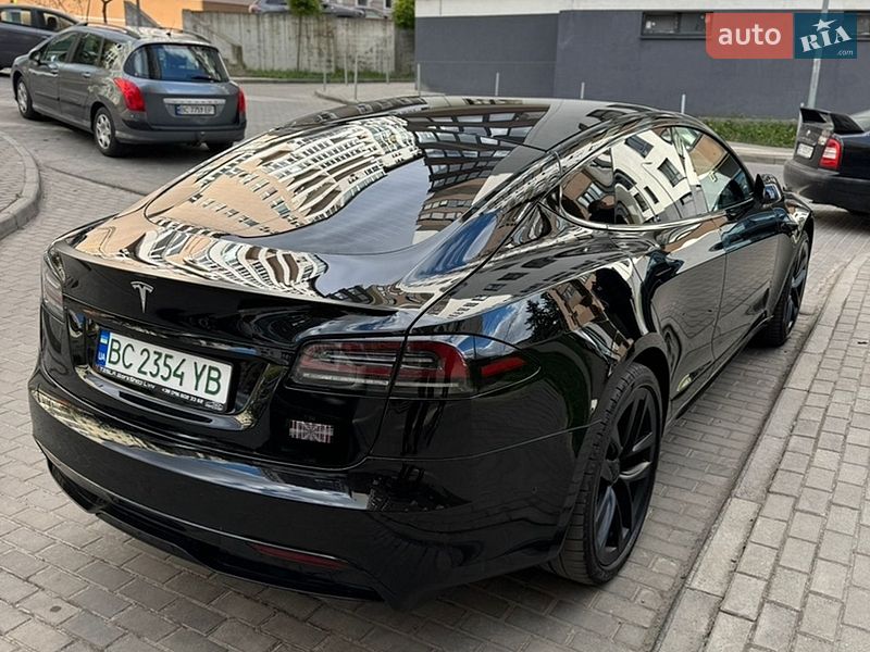 Tesla-9