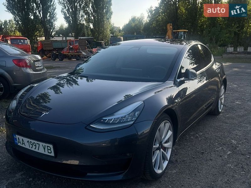 Tesla-1