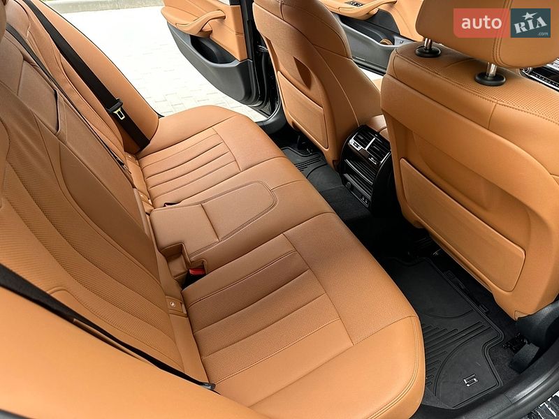 BMW-23