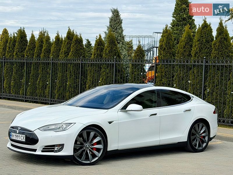 Tesla-44