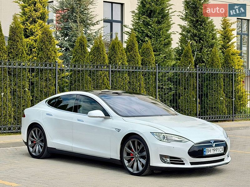 Tesla-41