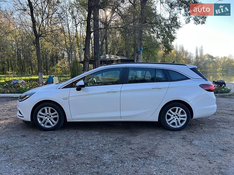 Opel-0