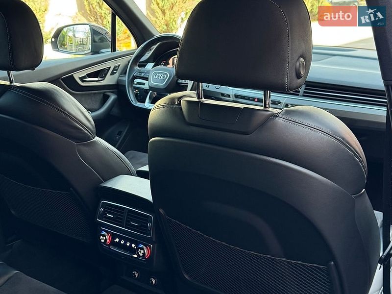Audi-51