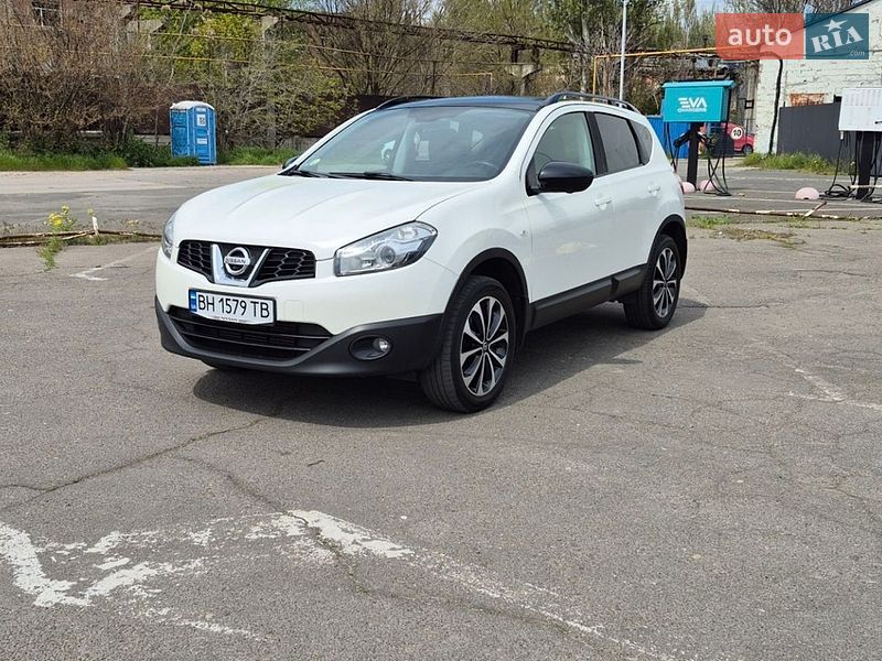 Nissan-32