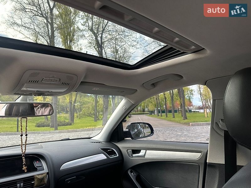 Audi-0
