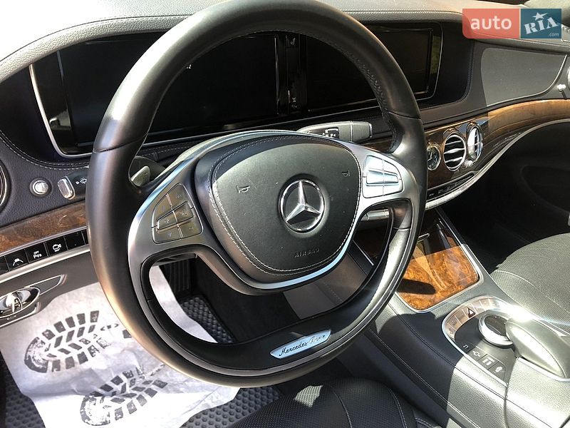 Mercedes-Benz-24