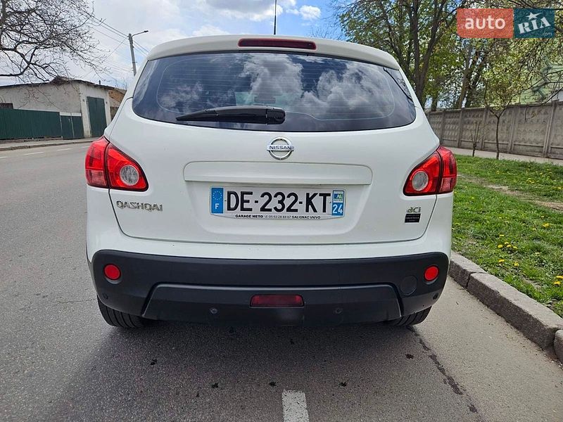 Nissan-13