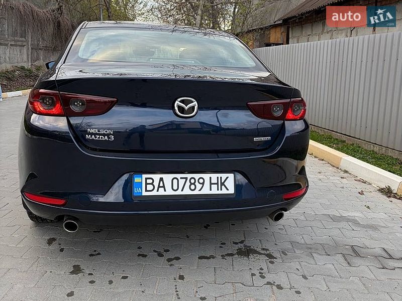 Mazda-10