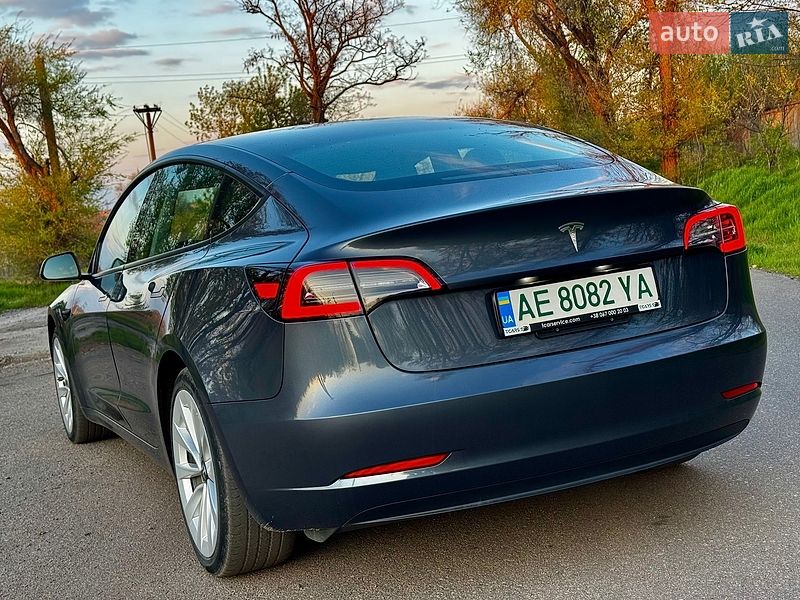 Tesla-22