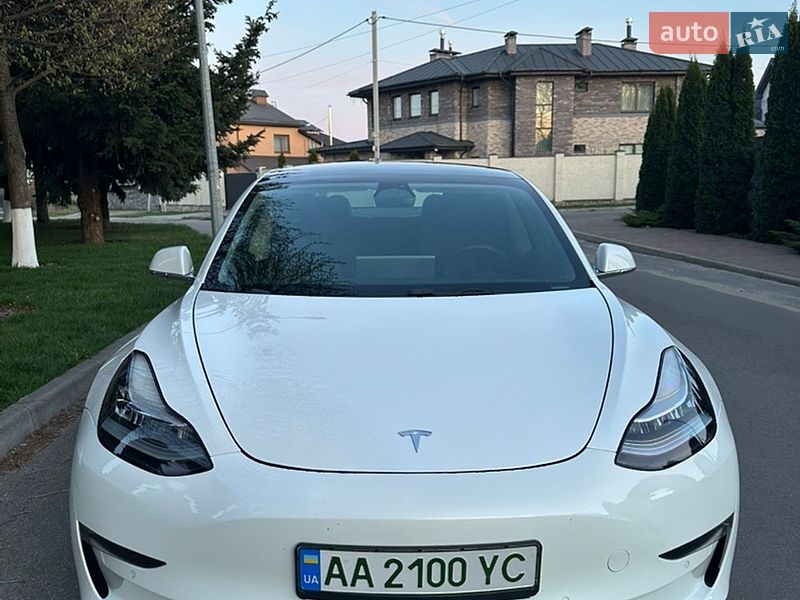 Tesla-3