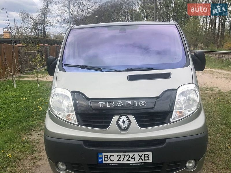 Renault-0