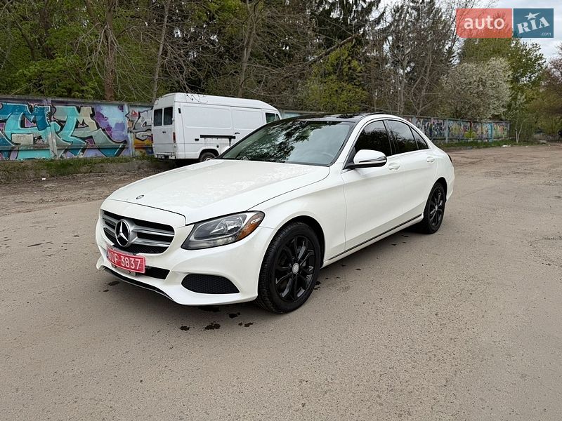 Mercedes-Benz-23
