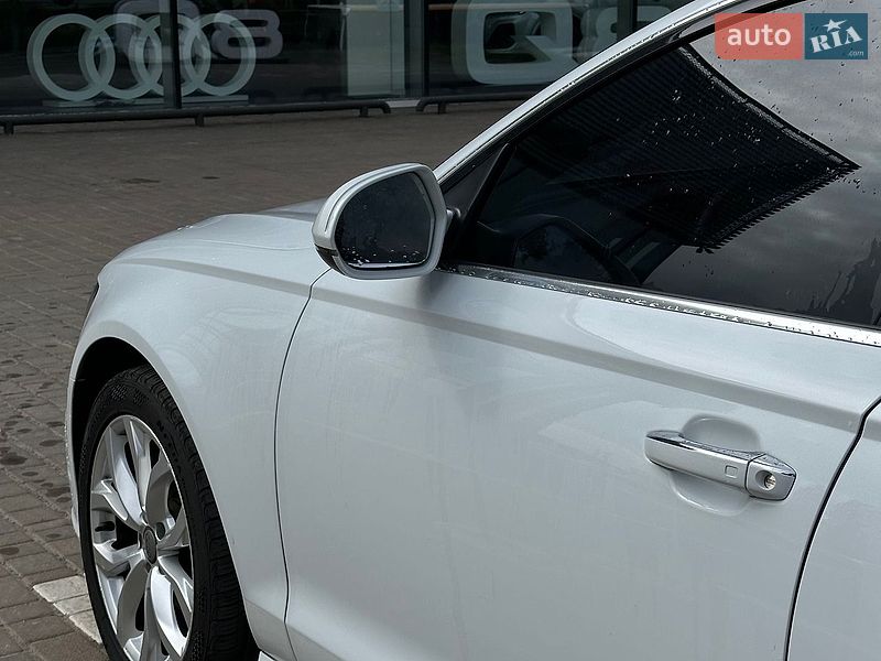 Audi-25