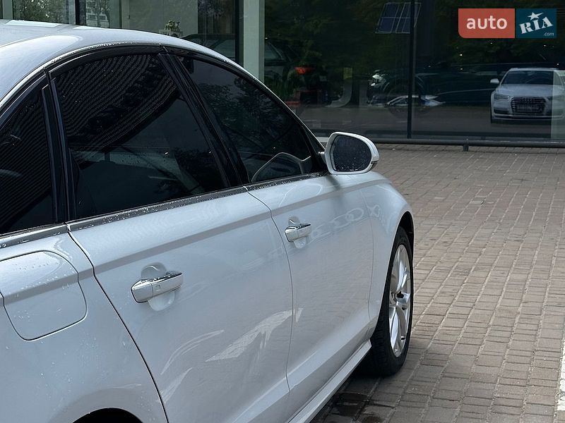 Audi-21