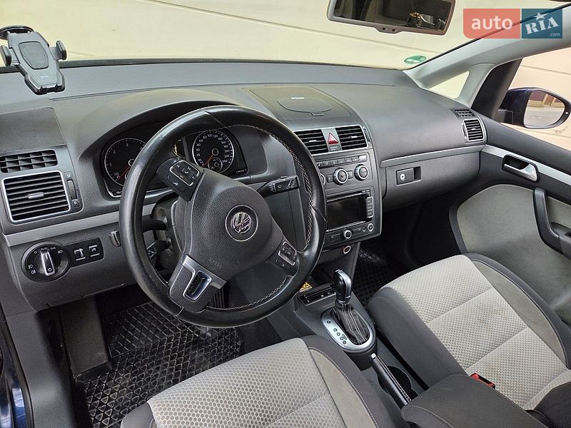 Volkswagen Touran 2014