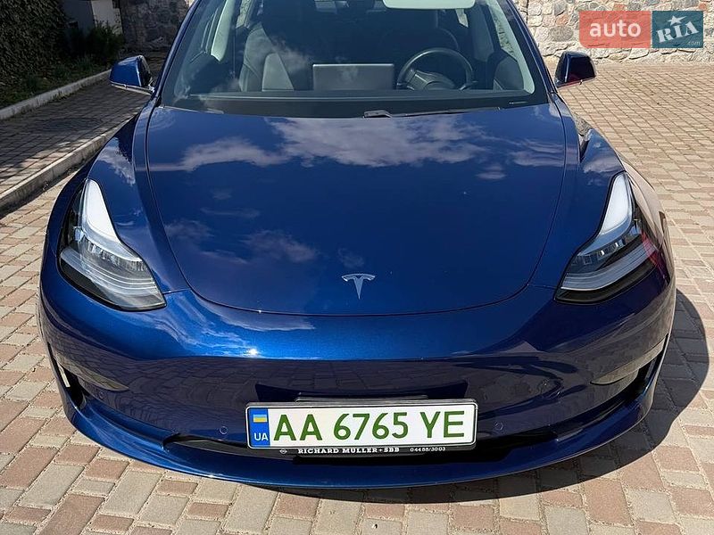 Tesla-1