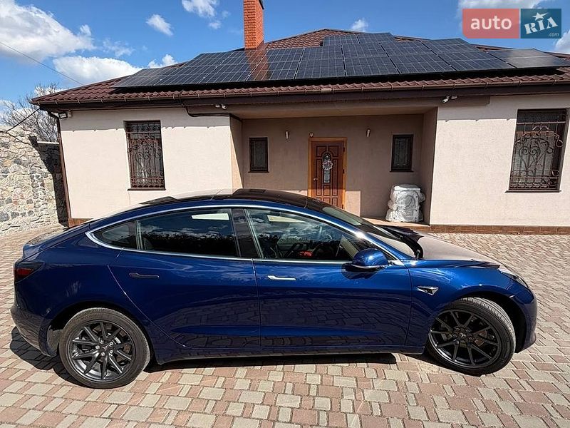 Tesla-9