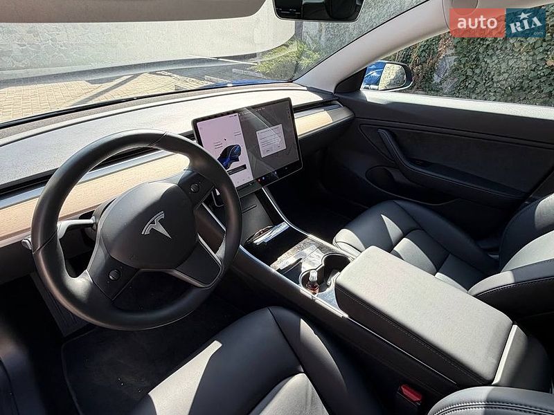 Tesla-4
