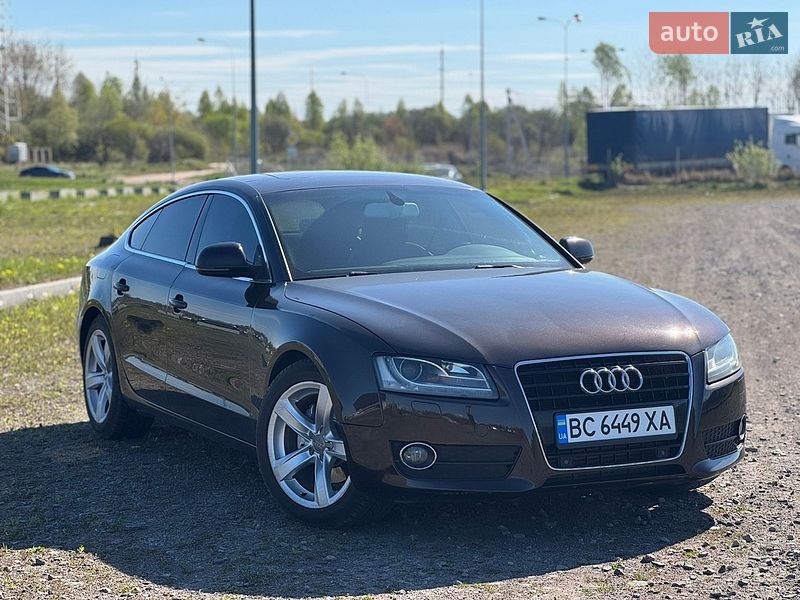 Audi-40