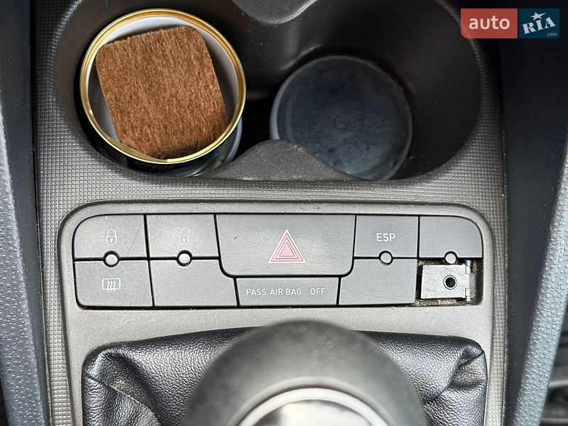 SEAT-4