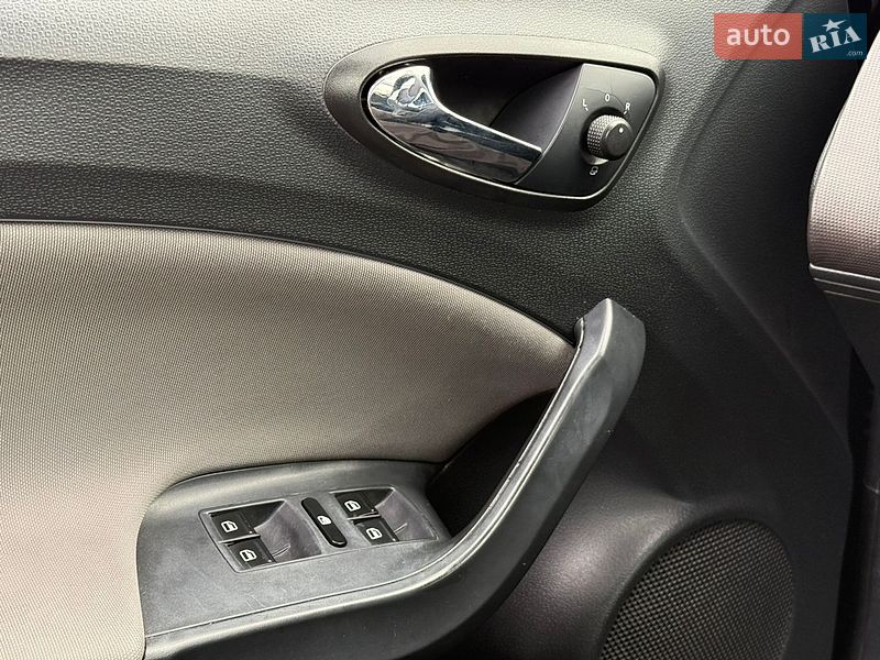 SEAT-1