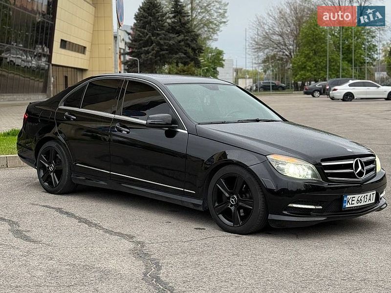Mercedes-Benz-7