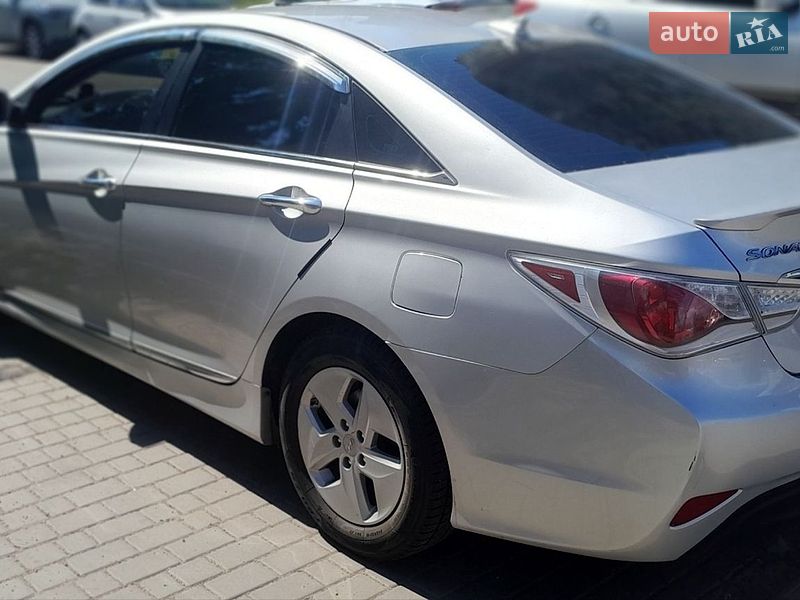 Hyundai-2